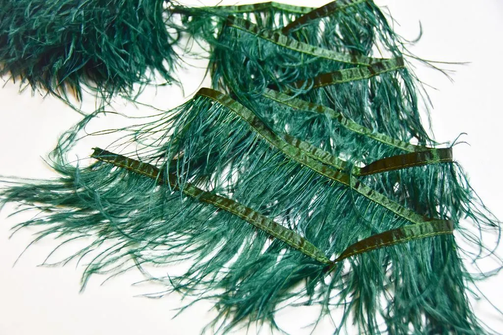 Тесьма декоративная, перо изумрудного цвета, ширина 13 смизображение