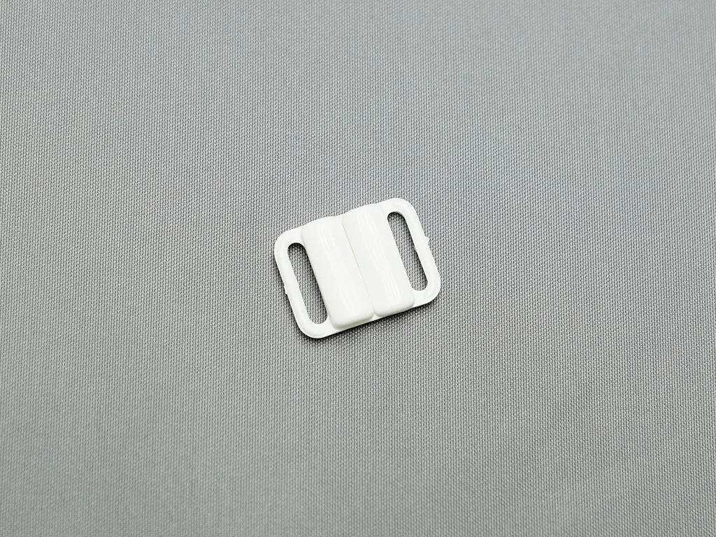 Застёжка для белья/купальника, пластик, белого цвета, ширина 12 ммизображение