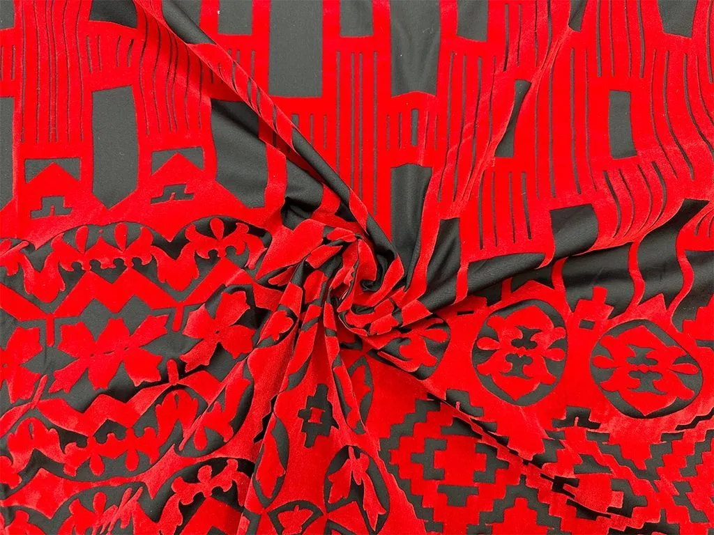 Плащевая ткань с бархатным принтом, купон 70 см, цвет красно-черныйизображение