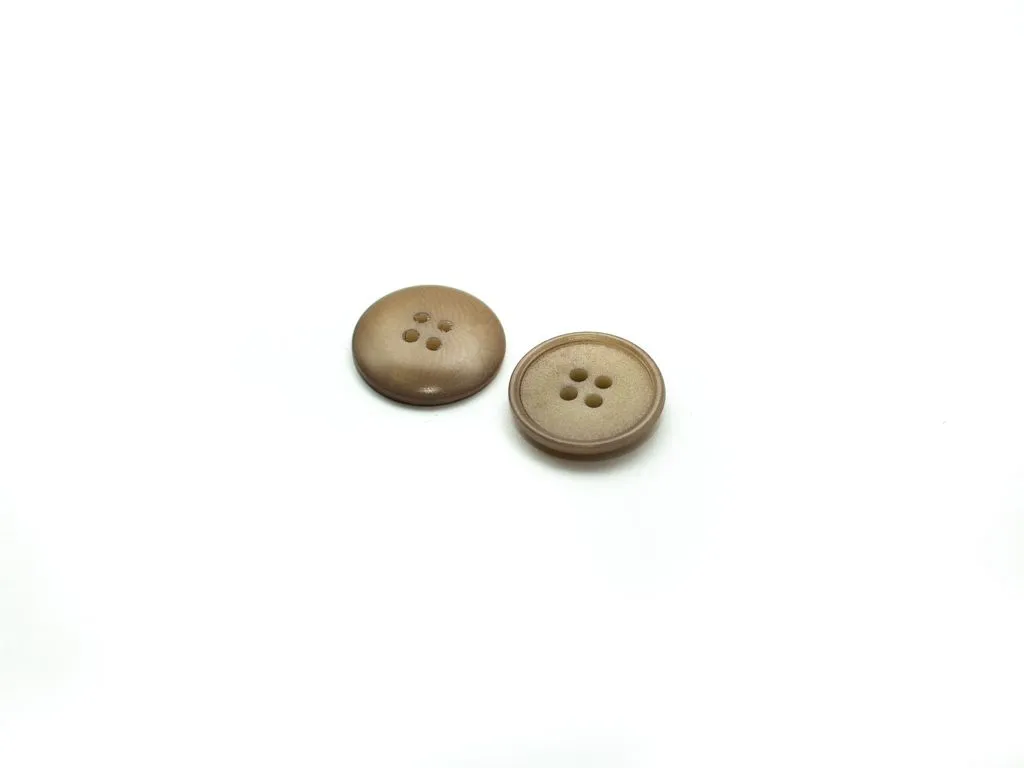 Пуговица пластмассовая, костюмная, 4 прокола, бежевая, матовая, диаметр 20 ммизображение