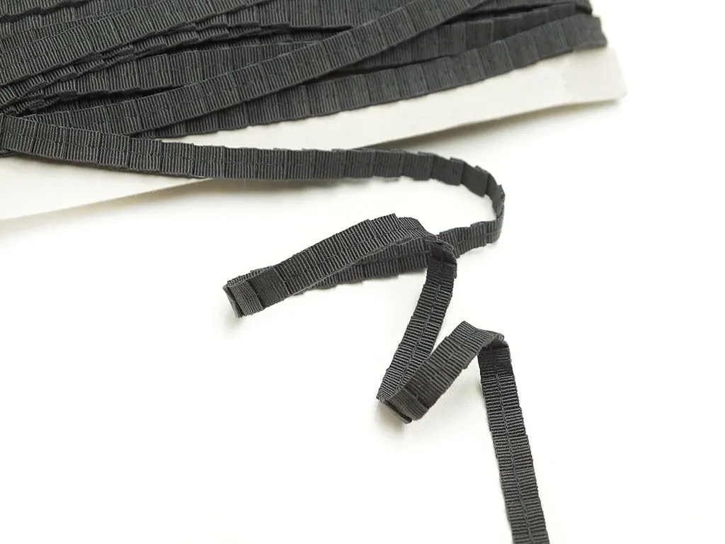 Лента репсовая, сосборенная, графитового цвета, ширина 10 ммизображение