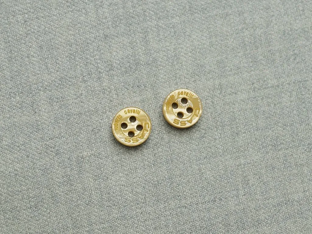 Пуговица пластмассовая, рубашечная, 4 прокола, бежевого цвета, перламутровая, диаметр 10 ммизображение