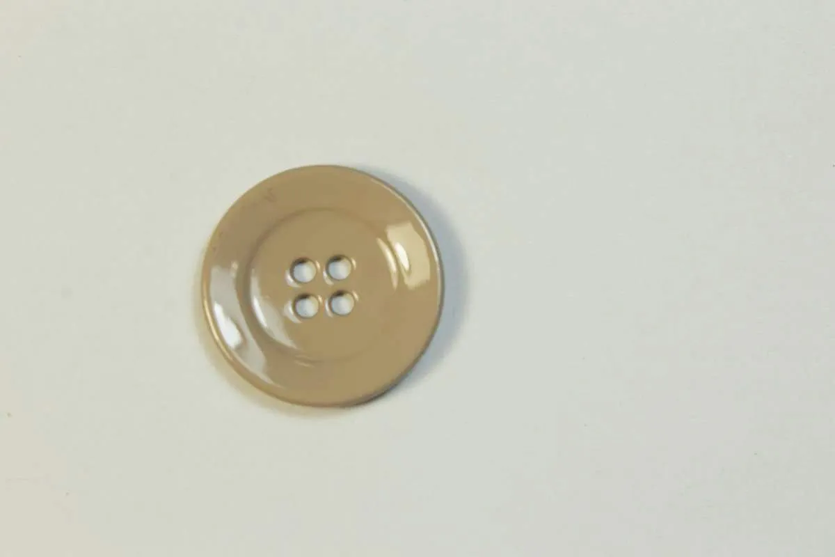 Пуговица металлическая, эмалированная, четыре прокола, цвета пыльной розы, диаметр 20 ммизображение