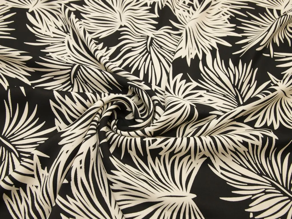 Плательная ткань с рисунком "листья кипариса" на черном фонеизображение