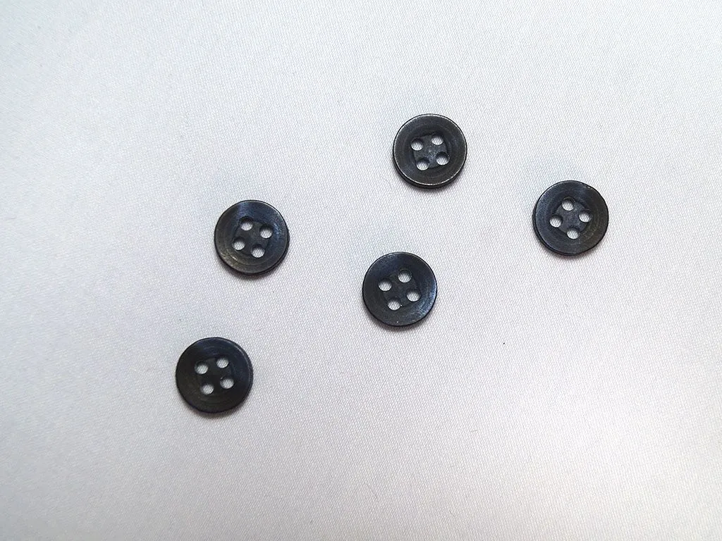 Пуговица пластмассовая, четыре прокола, тёмно-синего цвета, диаметр 10 ммизображение