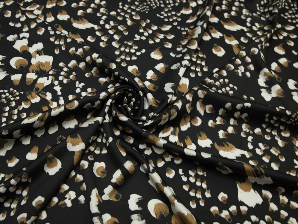 Блузочно-плательная ткань с рисунком "абстрактные цветы", цвет черно-коричневыйизображение