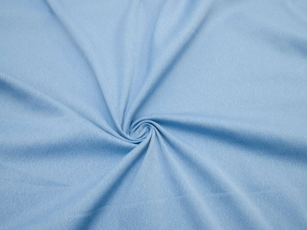 Жаккардовая ткань с мелким геометрическим орнаментом , цвет насыщенный голубойизображение