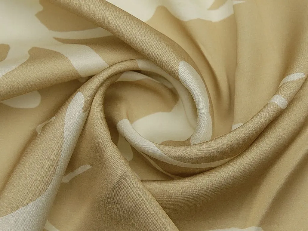 Бордюрная плательная ткань, с рисунком "Силуэты деревьев", в пастельных тонахизображение