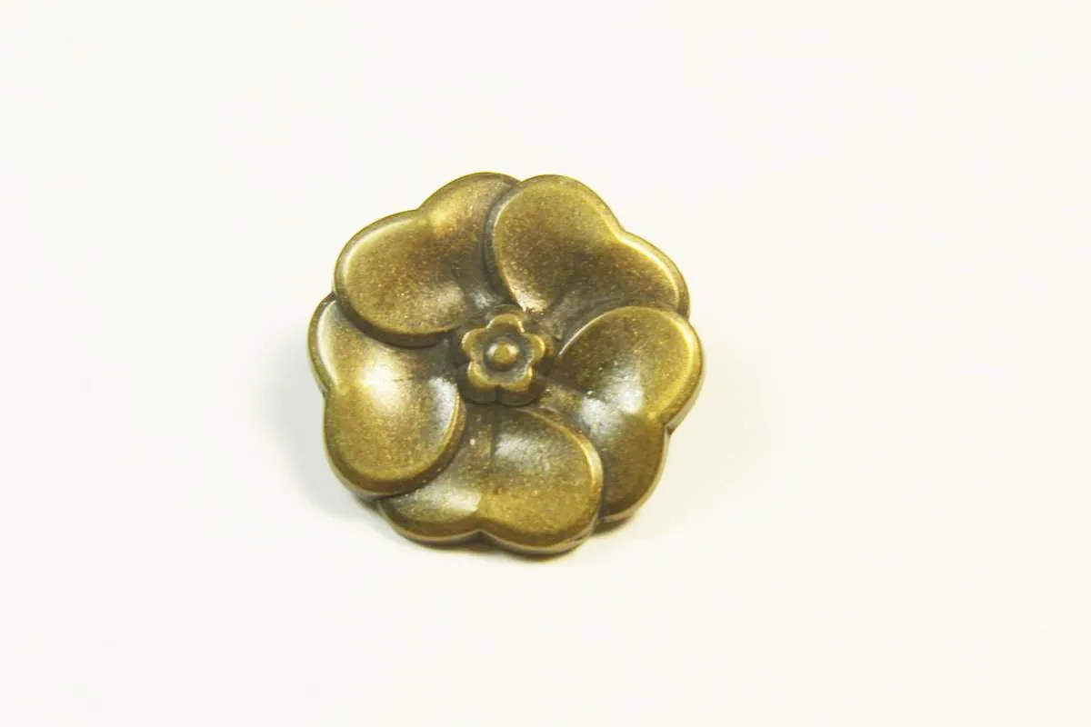 Пуговица металлическая на ножке "ЦВЕТОК", бронза, диаметр 23 ммизображение