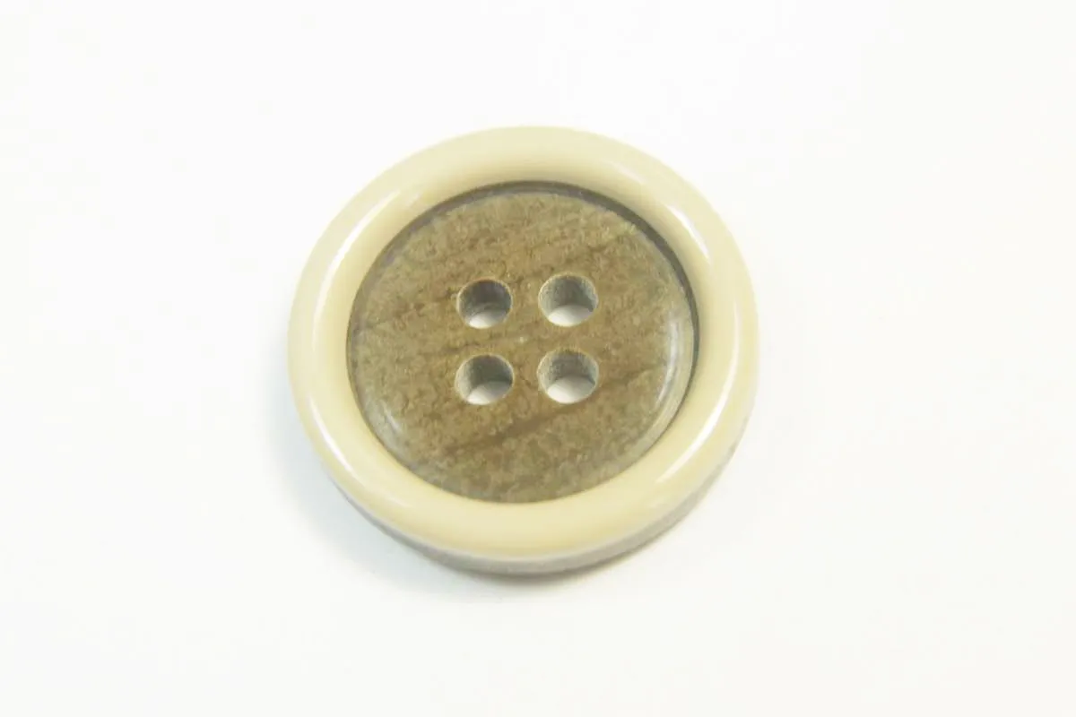 Пуговица костюмная, 4 прокола, коричневая с беж. ободком,  диаметр 21 ммизображение