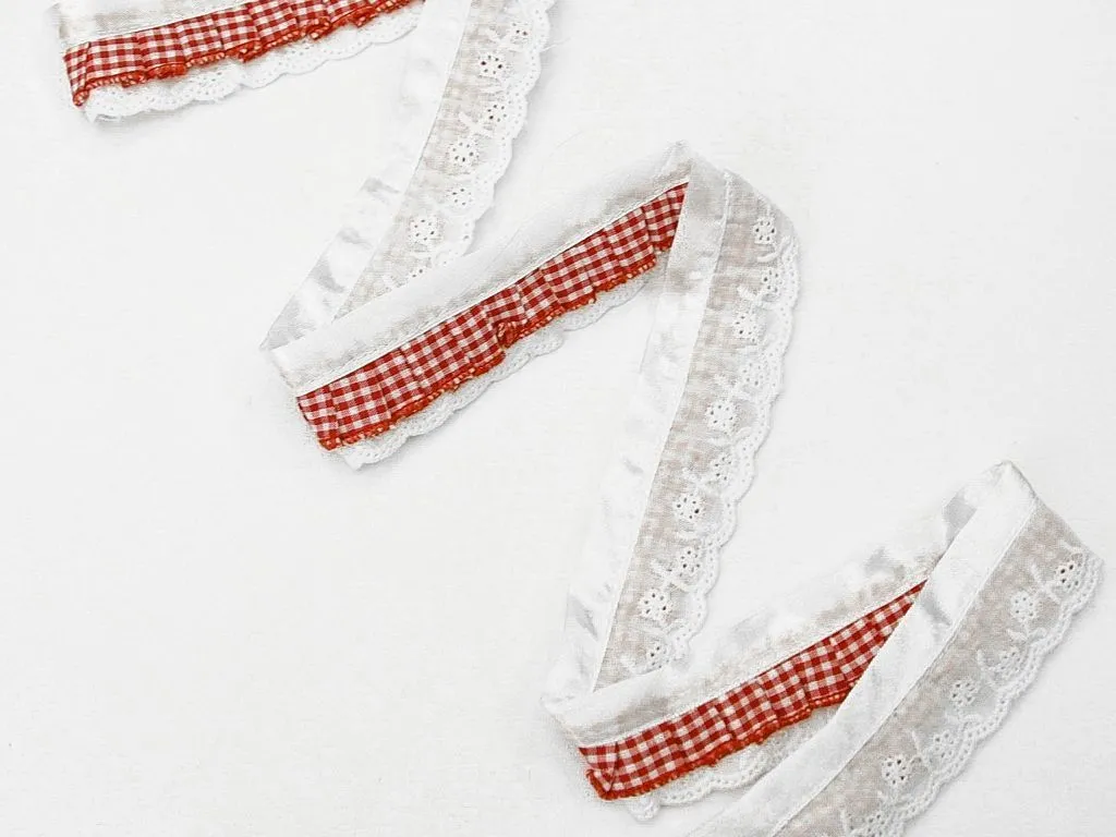 Тесьма отделочная с шитьём, белый/красный, ширина 38 ммизображение