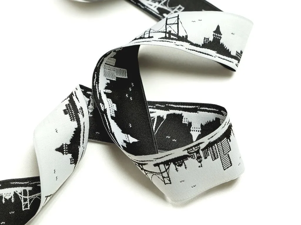 Тесьма жаккардовая "ГОРОД", цвет белый/чёрный, ширина 35 ммизображение