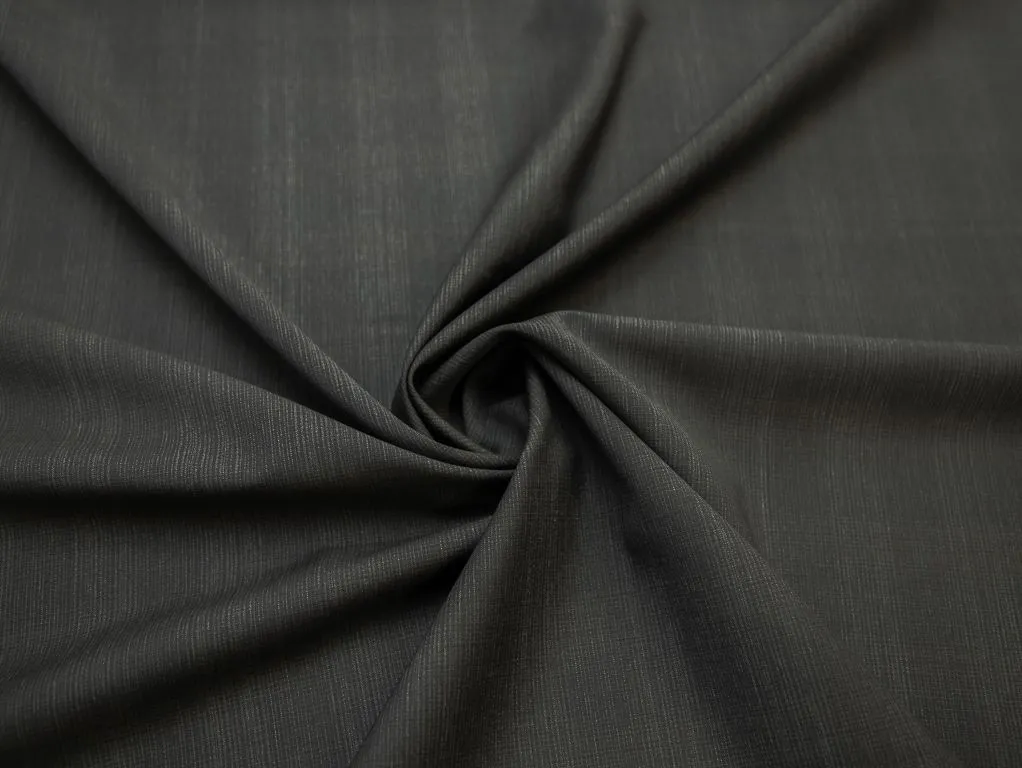 Шерстяная костюмная ткань в тончайшую полоску, цвет черно-серыйизображение