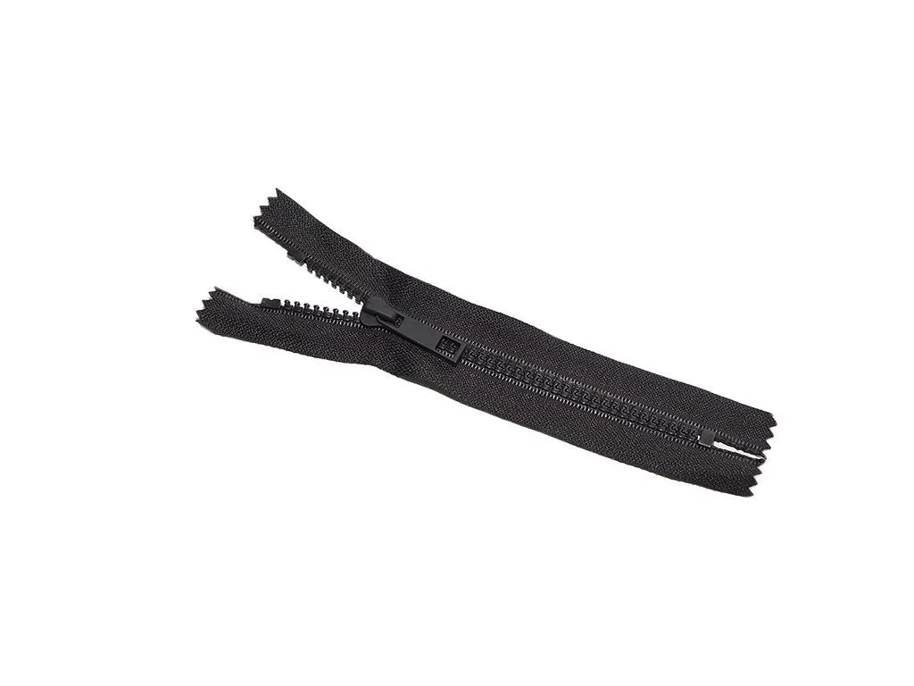 Молния пластмассовая, трактор, черного цвета, неразъемная, 1 замок, тип 5, длина 16 см изображение