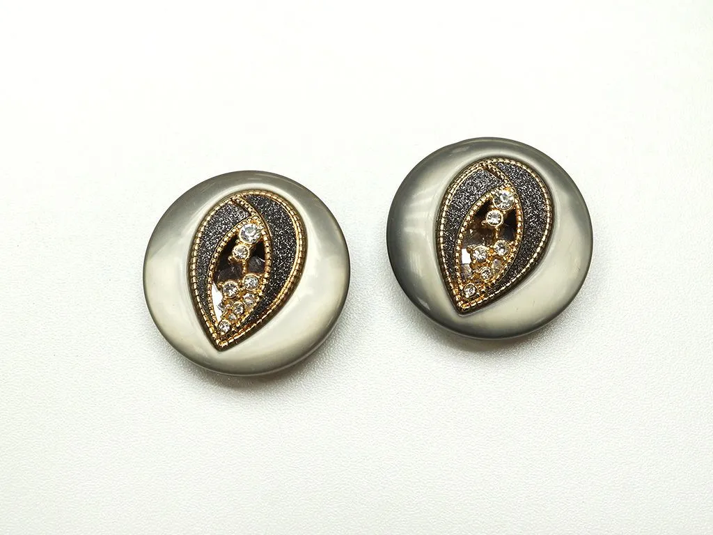 Пуговица пластмассовая, шубная, серый перламутр с золотом и камнями,   диаметр 38 ммизображение