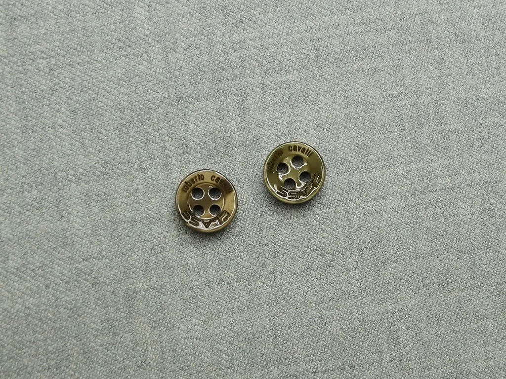 Пуговица пластмассовая, рубашечная, 4 прокола, цвета хаки, перламутровая, диаметр 10 ммизображение