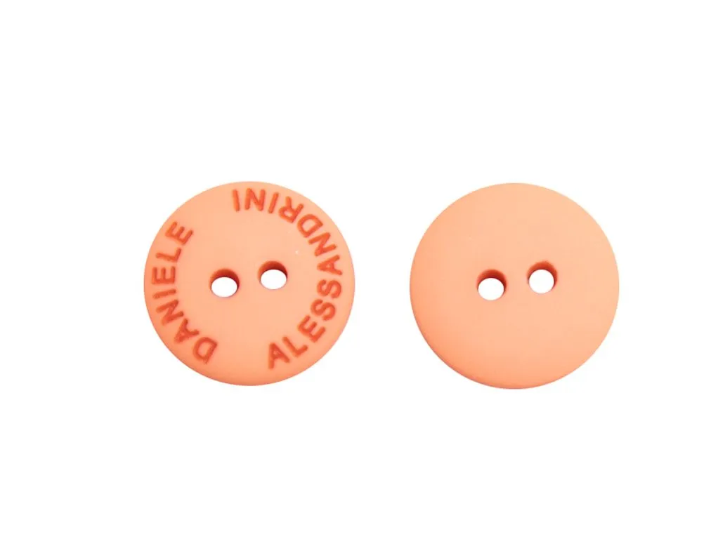  Пуговица пластмассовая, 2 прокола, лососевого цвета, диаметр 17 ммизображение