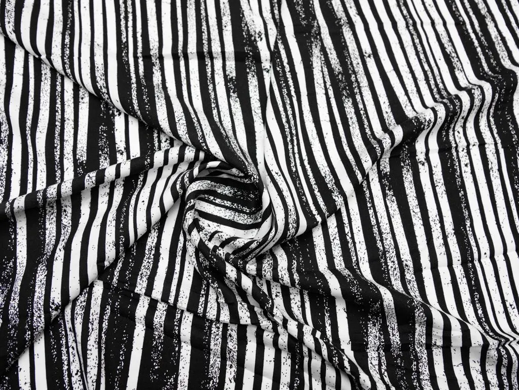 Штапель с рисунком "Полосы и брызги", цвет черно-белый ALIITAизображение