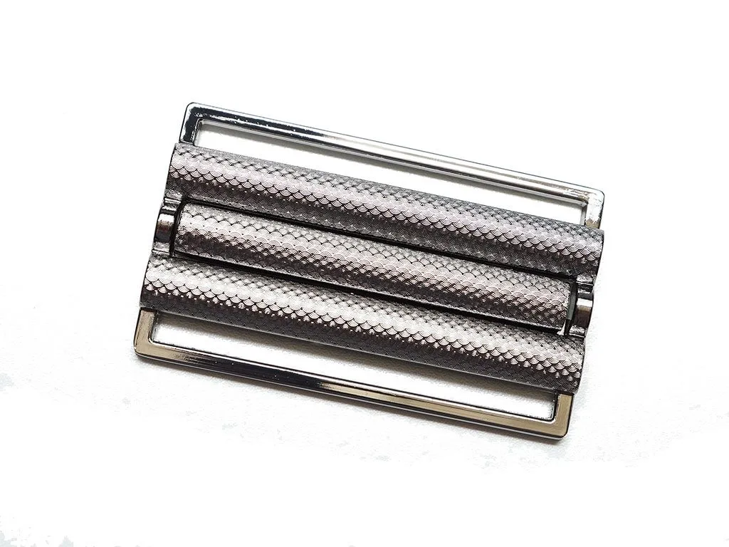 Пряжка-застёжка металлическая, цвет чёрный никель, длина 75,5 ммизображение